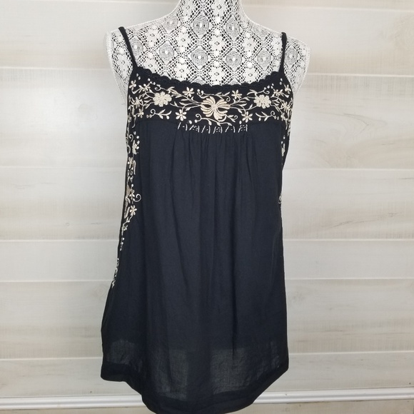 Lucky Brand Tops - Lucky Brand black crochet detailing Tank top Sz M